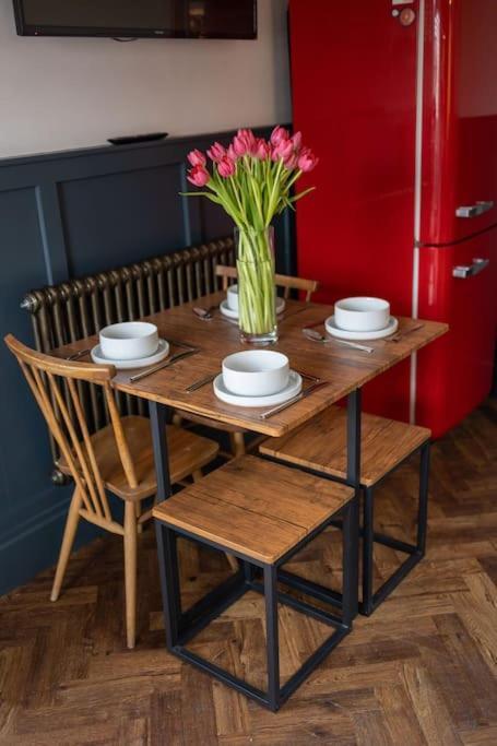 Unique Victorian Stable Conversion Halifax Eksteriør billede